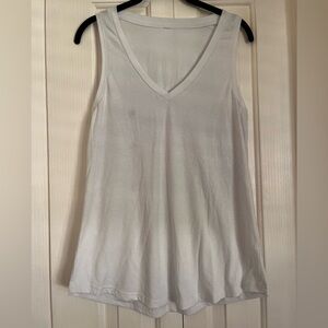 White V-Neck Tanktop
